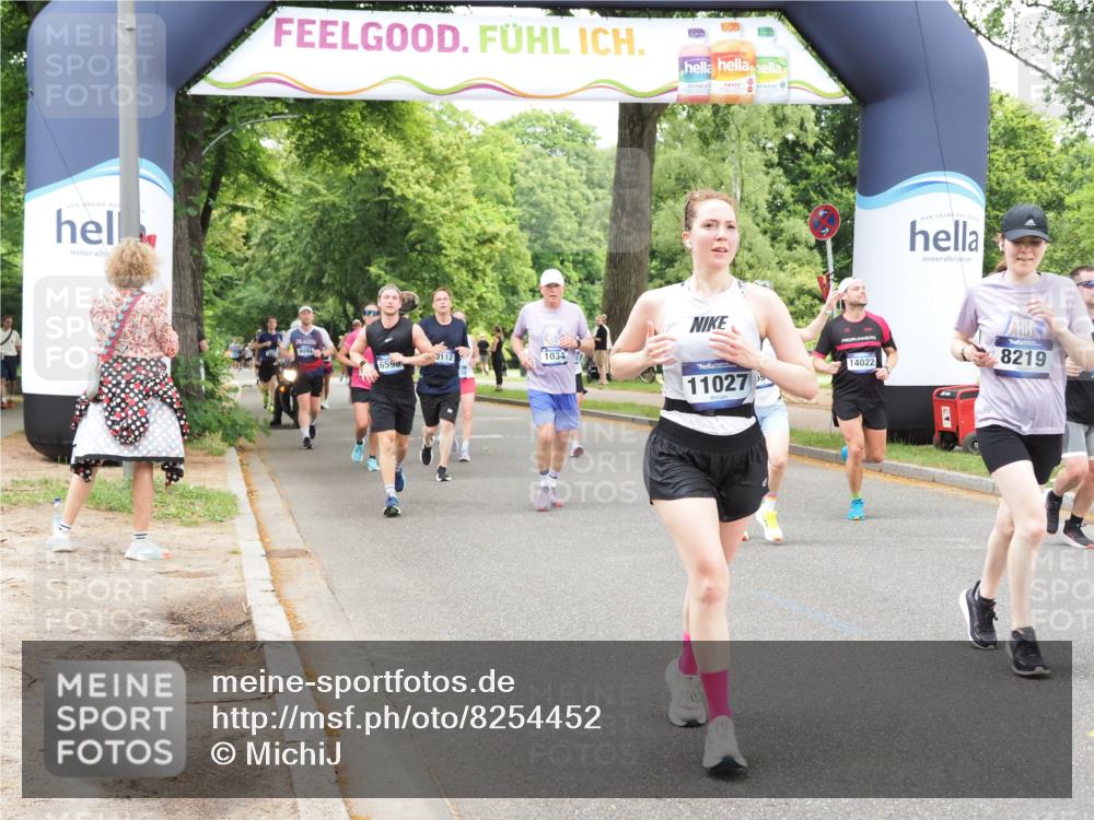 29.06.2025 - hella hamburg halbmarathon MichiJ http://msf.ph/oto/8254452 29.06.2025 10:52:26 Zwischen KM18-KM19 1062, 3112, 3328, 7760, 8171, 8219, 11027, 14022, 16911 meine-sportfotos.de