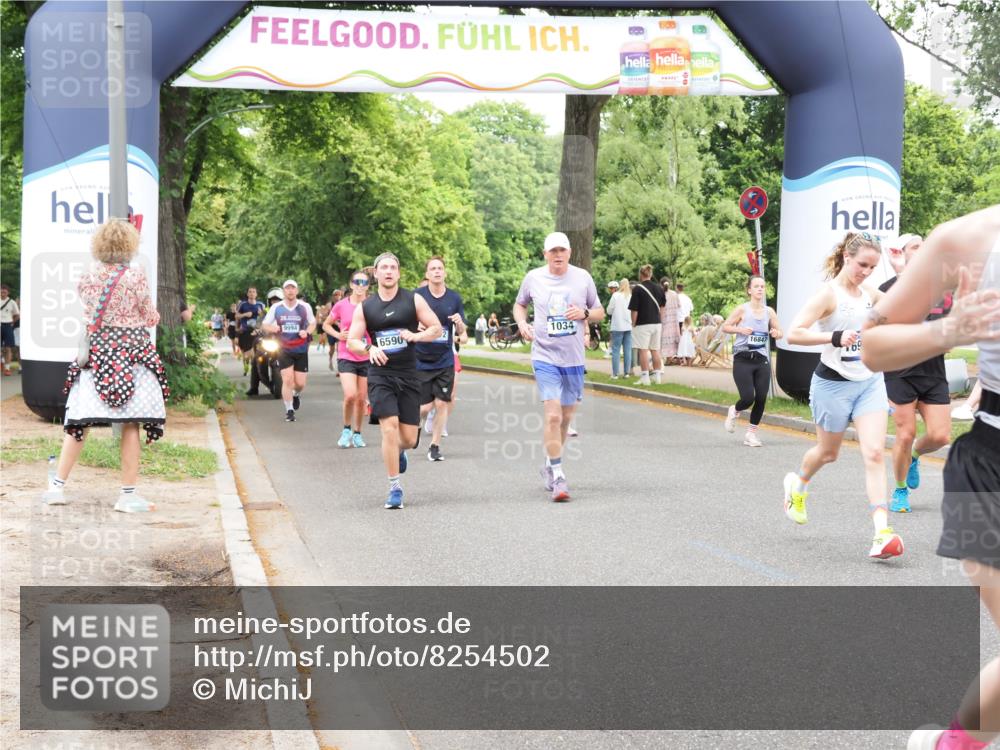 29.06.2025 - hella hamburg halbmarathon MichiJ http://msf.ph/oto/8254502 29.06.2025 10:52:27 Zwischen KM18-KM19 1034, 1062, 3112, 3328, 5464, 7760, 8171, 8219, 11027, 14022, 16355, 16847, 16911 meine-sportfotos.de