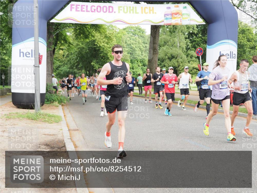 29.06.2025 - hella hamburg halbmarathon MichiJ http://msf.ph/oto/8254512 29.06.2025 10:29:16 Zwischen KM18-KM19 2568, 2797, 5050, 6495, 9640, 9979, 11767, 15493, 15542, 18173, 18192, 18573 meine-sportfotos.de