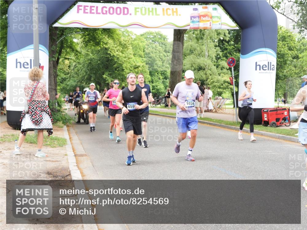 29.06.2025 - hella hamburg halbmarathon MichiJ http://msf.ph/oto/8254569 29.06.2025 10:52:28 Zwischen KM18-KM19 1034, 1062, 3112, 5464, 6590, 7760, 8171, 8219, 8405, 9994, 11027, 14022, 16355, 16847, 16911 meine-sportfotos.de