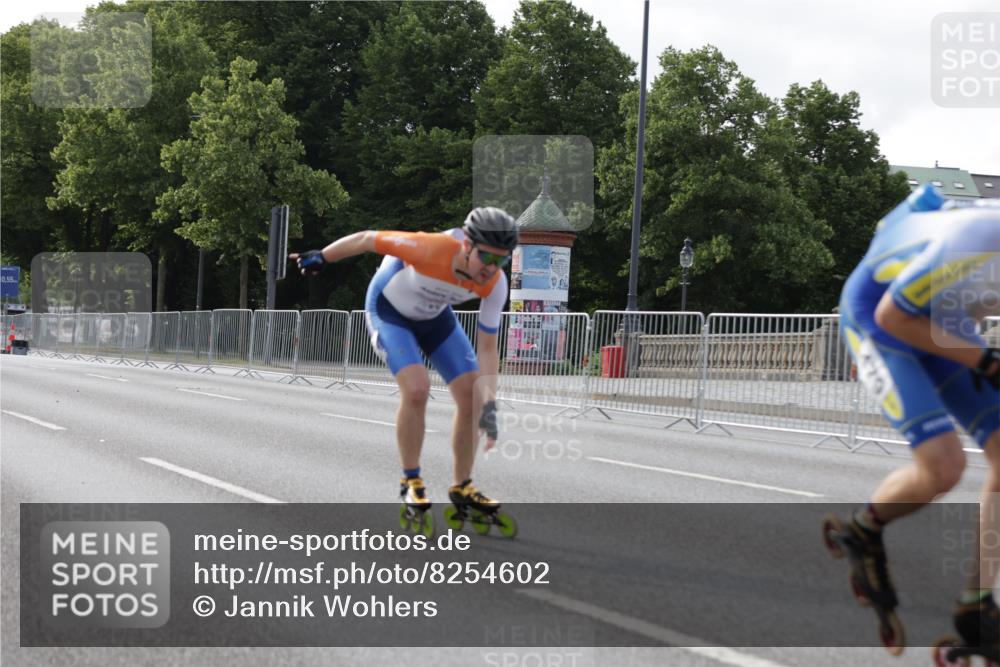 29.06.2025 - hella hamburg halbmarathon Jannik Wohlers http://msf.ph/oto/8254602 29.06.2025 08:48:44 Lombardsbrücke  meine-sportfotos.de