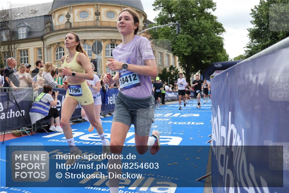 29.06.2025 - hella hamburg halbmarathon Strokosch-Dieckow http://msf.ph/oto/8254603 29.06.2025 10:41:29 Ziel 2579, 2797, 3204, 4893, 5987, 7774, 7796, 8358, 9885, 10783, 10894, 12588, 13457, 13714, 14275, 14555, 16084, 17159, 17882, 18412, 18442, 18491, 18509, 18573 meine-sportfotos.de