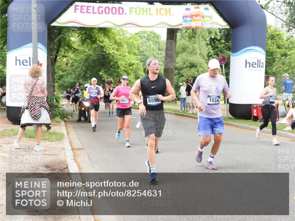 29.06.2025 - hella hamburg halbmarathon MichiJ http://msf.ph/oto/8254631 29.06.2025 10:52:28 Zwischen KM18-KM19 1034, 1062, 3112, 5464, 6590, 7760, 8171, 8219, 8405, 9994, 11027, 14022, 16355, 16847, 16911 meine-sportfotos.de