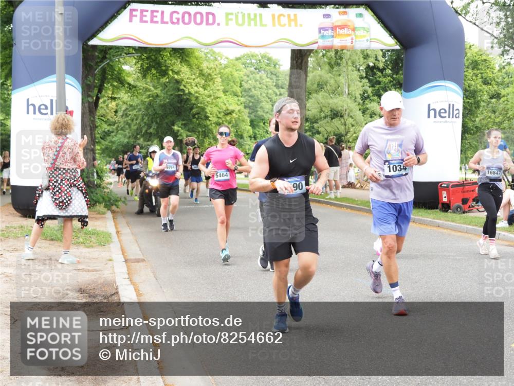 29.06.2025 - hella hamburg halbmarathon MichiJ http://msf.ph/oto/8254662 29.06.2025 10:52:29 Zwischen KM18-KM19 1034, 1062, 3112, 5464, 6590, 7760, 8171, 8219, 8405, 9994, 11027, 14022, 16355, 16847, 16911 meine-sportfotos.de