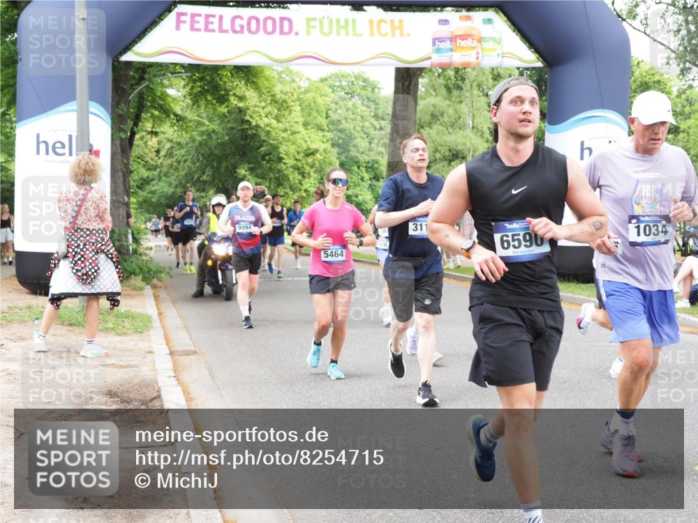 29.06.2025 - hella hamburg halbmarathon MichiJ http://msf.ph/oto/8254715 29.06.2025 10:52:29 Zwischen KM18-KM19 1034, 1062, 3112, 5464, 6590, 7760, 8171, 8219, 8405, 9994, 11027, 14022, 16355, 16847, 16911 meine-sportfotos.de