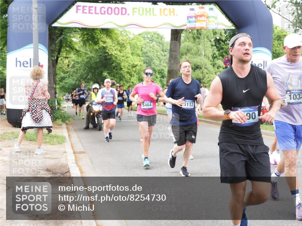 29.06.2025 - hella hamburg halbmarathon MichiJ http://msf.ph/oto/8254730 29.06.2025 10:52:29 Zwischen KM18-KM19 1034, 1062, 3112, 5464, 6590, 7760, 8171, 8219, 8405, 9994, 11027, 14022, 16355, 16847, 16911 meine-sportfotos.de