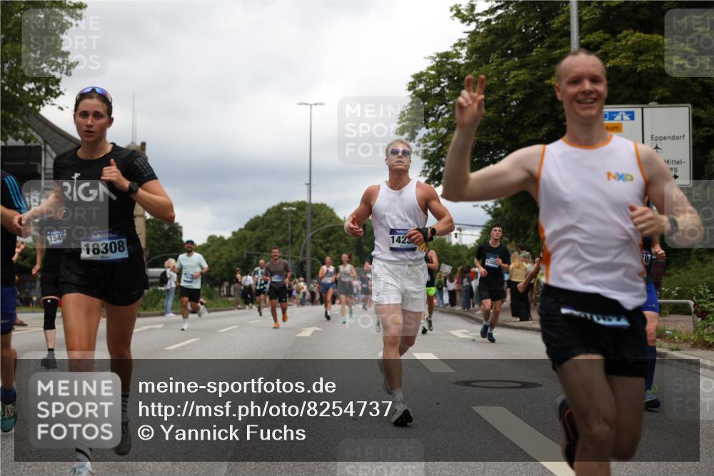 29.06.2025 - hella hamburg halbmarathon Yannick Fuchs http://msf.ph/oto/8254737 29.06.2025 10:48:09 20KM 1422, 1442, 1549, 1815, 1870, 2432, 3103, 3310, 3898, 4299, 5259, 6260, 6294, 6356, 6374, 6994, 7129, 7395, 7478, 7973, 8223, 8285, 8394, 8798, 9032, 9380, 9791, 9922, 10040, 11009, 11430, 11789, 12213, 12321, 12362, 12607, 13147, 13794, 13803, 13869, 14026, 14239, 14702, 14818, 15113, 15146, 15156, 15169, 16092, 16574, 16623, 16750, 16780, 17482, 17740, 17765, 18308, 18450, 18514, 18612, 18759, 19067, 19177 meine-sportfotos.de