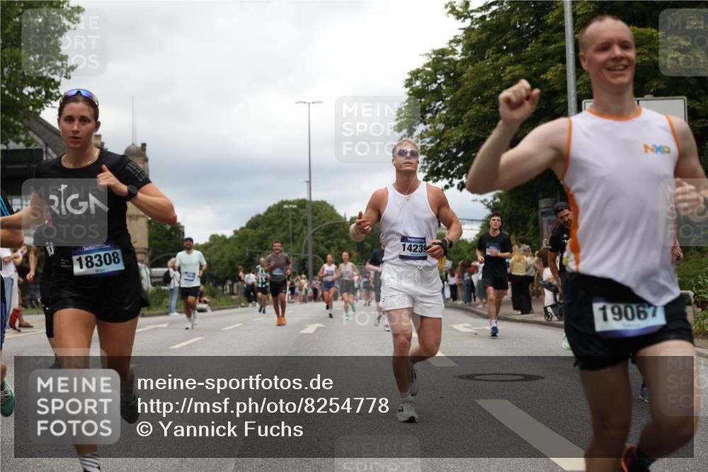 29.06.2025 - hella hamburg halbmarathon Yannick Fuchs http://msf.ph/oto/8254778 29.06.2025 10:48:09 20KM 1422, 1442, 1549, 1815, 1870, 2432, 3103, 3310, 3898, 4299, 5259, 6260, 6294, 6356, 6374, 6994, 7129, 7395, 7478, 7973, 8223, 8285, 8394, 8798, 9032, 9380, 9791, 9922, 10040, 11009, 11430, 11789, 12213, 12321, 12362, 12607, 13147, 13794, 13803, 13869, 14026, 14239, 14702, 14818, 15113, 15146, 15156, 15169, 16092, 16574, 16623, 16750, 16780, 17482, 17740, 17765, 18308, 18450, 18514, 18612, 18759, 19067, 19177 meine-sportfotos.de