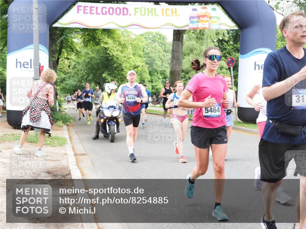 29.06.2025 - hella hamburg halbmarathon MichiJ http://msf.ph/oto/8254885 29.06.2025 10:52:31 Zwischen KM18-KM19 1034, 3112, 5464, 6590, 7826, 8219, 8405, 9994, 11027, 14022, 16355, 16847, 16911, 17707 meine-sportfotos.de