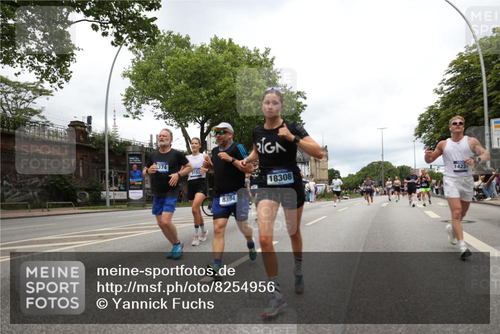 29.06.2025 - hella hamburg halbmarathon Yannick Fuchs http://msf.ph/oto/8254956 29.06.2025 10:48:09 20KM 1422, 1442, 1549, 1815, 1870, 2432, 3103, 3310, 3898, 4299, 5259, 6260, 6294, 6356, 6374, 6994, 7129, 7395, 7478, 7973, 8223, 8285, 8394, 8798, 9032, 9380, 9791, 9922, 10040, 11009, 11430, 11789, 12213, 12321, 12362, 12607, 13147, 13794, 13803, 13869, 14026, 14239, 14702, 14818, 15113, 15146, 15156, 15169, 16092, 16574, 16623, 16750, 16780, 17482, 17740, 17765, 18308, 18450, 18514, 18612, 18759, 19067, 19177 meine-sportfotos.de
