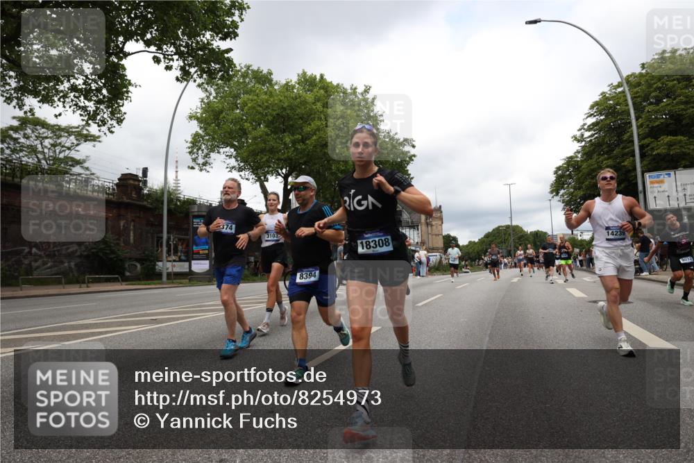29.06.2025 - hella hamburg halbmarathon Yannick Fuchs http://msf.ph/oto/8254973 29.06.2025 10:48:10 20KM 1422, 1442, 1549, 1815, 1870, 2432, 3103, 3310, 3898, 4299, 5259, 6260, 6356, 6374, 6994, 7129, 7395, 7478, 7973, 8223, 8285, 8394, 8798, 9032, 9380, 9791, 9922, 10040, 10266, 11009, 11430, 11789, 12213, 12321, 12362, 12607, 13147, 13794, 13803, 13869, 14026, 14239, 14702, 14818, 15113, 15146, 15156, 15169, 16092, 16574, 16623, 16750, 16780, 17740, 17765, 18308, 18450, 18514, 18759, 19067, 19177 meine-sportfotos.de