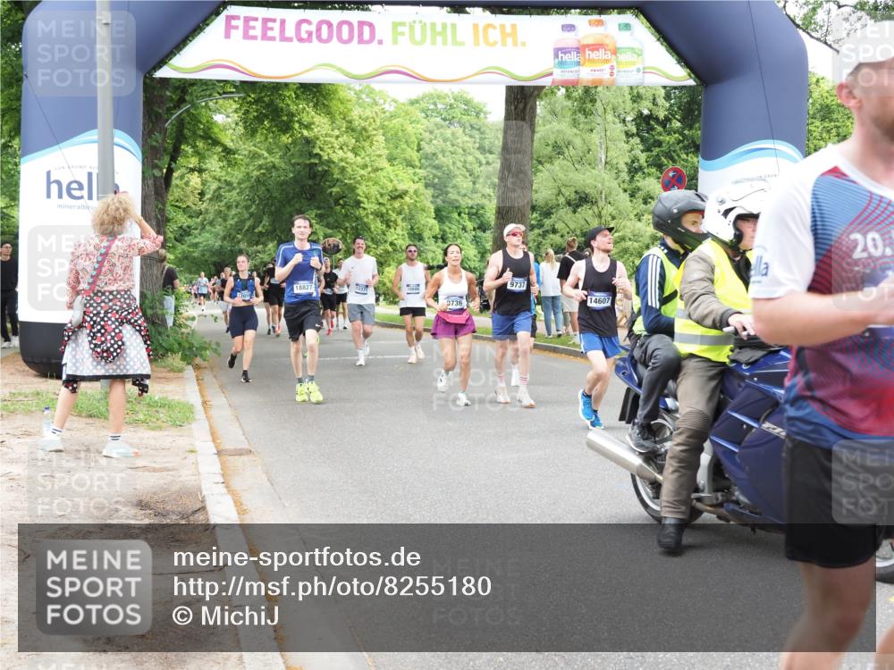 29.06.2025 - hella hamburg halbmarathon MichiJ http://msf.ph/oto/8255180 29.06.2025 10:52:33 Zwischen KM18-KM19 1034, 3112, 5464, 6590, 7826, 8405, 9737, 9994, 10736, 11027, 14022, 14607, 16355, 16847, 16911, 17707, 18726 meine-sportfotos.de