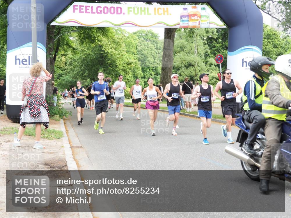 29.06.2025 - hella hamburg halbmarathon MichiJ http://msf.ph/oto/8255234 29.06.2025 10:52:33 Zwischen KM18-KM19 1034, 3112, 5464, 6590, 7826, 8405, 9737, 9994, 10736, 11027, 14022, 14607, 16355, 16847, 16911, 17707, 18726 meine-sportfotos.de