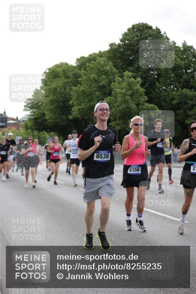 29.06.2025 - hella hamburg halbmarathon Jannik Wohlers http://msf.ph/oto/8255235 29.06.2025 10:31:35 Lombardsbrücke 1311, 1373, 2384, 2672, 3221, 3239, 3358, 3751, 3752, 3822, 4877, 4924, 5156, 5601, 6718, 6727, 7135, 7295, 7344, 7570, 7695, 7789, 7816, 7898, 8538, 10148, 10653, 11462, 12319, 12663, 12755, 13026, 14536, 14793, 15471, 16200, 16310, 17118, 17342, 17958, 18283, 18369, 18428, 18629, 18838, 18931 meine-sportfotos.de