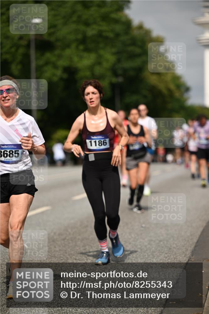 29.06.2025 - hella hamburg halbmarathon Dr. Thomas Lammeyer http://msf.ph/oto/8255343 29.06.2025 10:14:33 Kennedybrücke 1052, 1186, 1456, 5182, 5653, 5806, 7058, 8685, 9150, 9829 meine-sportfotos.de