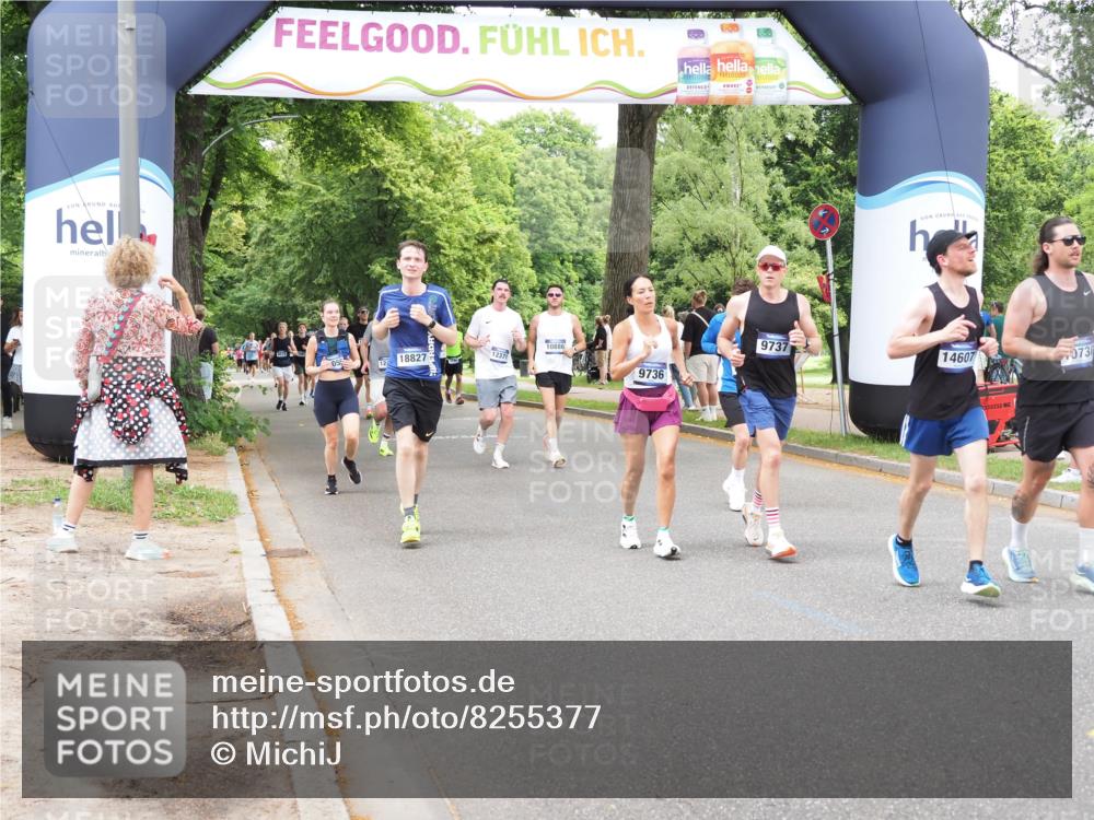 29.06.2025 - hella hamburg halbmarathon MichiJ http://msf.ph/oto/8255377 29.06.2025 10:52:34 Zwischen KM18-KM19 1034, 3112, 5464, 6590, 7826, 8405, 9736, 9737, 9994, 10736, 10886, 11027, 12371, 14022, 14607, 16355, 16847, 17707, 18726 meine-sportfotos.de