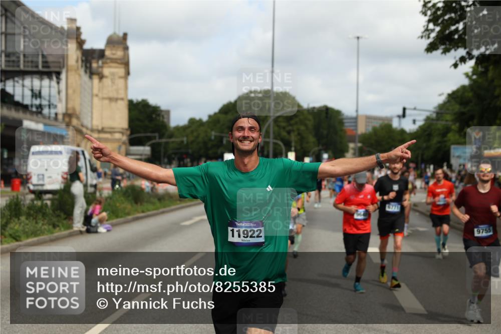 29.06.2025 - hella hamburg halbmarathon Yannick Fuchs http://msf.ph/oto/8255385 29.06.2025 10:35:47 20KM 1136, 1631, 2579, 2797, 3618, 4205, 4303, 4380, 4871, 4893, 5387, 5709, 6550, 6771, 6901, 7378, 7432, 7774, 7796, 8122, 8358, 9358, 9547, 9640, 9659, 9711, 9755, 9885, 10375, 10783, 11062, 11765, 11922, 12292, 12385, 12434, 12895, 13268, 13457, 14555, 14661, 15247, 15351, 16816, 17032, 17100, 17720, 17834, 18045, 18049, 18412, 18442, 18573, 18802 meine-sportfotos.de