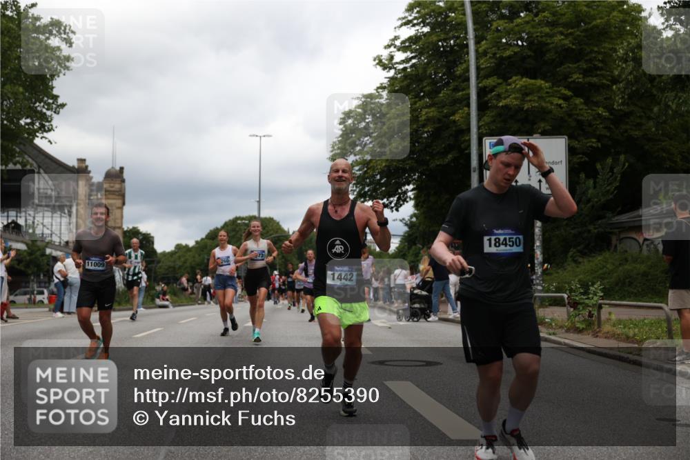 29.06.2025 - hella hamburg halbmarathon Yannick Fuchs http://msf.ph/oto/8255390 29.06.2025 10:48:13 20KM 1410, 1422, 1442, 1549, 1815, 2432, 3103, 3310, 3898, 4299, 5259, 6260, 6356, 6374, 6581, 6994, 7129, 7478, 7973, 8223, 8285, 8394, 8798, 9012, 9032, 9380, 10040, 10266, 11009, 11430, 11789, 12213, 12362, 12489, 13147, 13794, 13803, 13869, 14026, 14239, 14818, 15113, 15156, 15169, 16092, 16574, 16623, 16750, 16780, 17740, 17765, 18308, 18450, 18759, 19067, 19177 meine-sportfotos.de