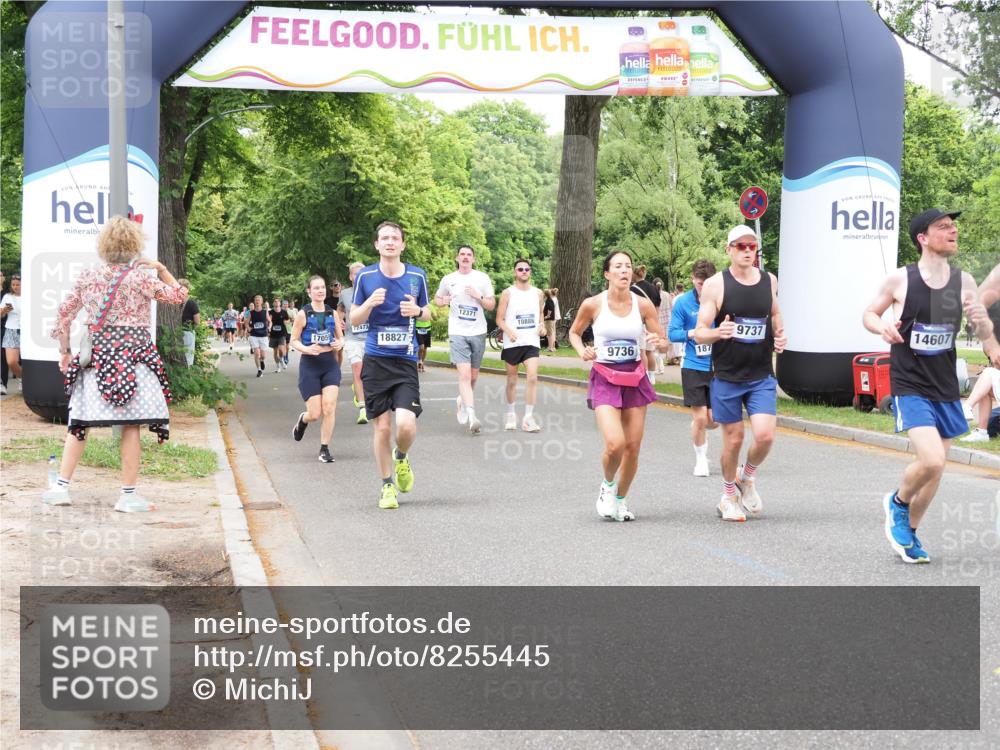 29.06.2025 - hella hamburg halbmarathon MichiJ http://msf.ph/oto/8255445 29.06.2025 10:52:34 Zwischen KM18-KM19 1034, 3112, 5464, 6590, 7826, 8405, 9736, 9737, 9994, 10736, 10886, 11027, 12371, 14022, 14607, 16355, 16847, 17707, 18726 meine-sportfotos.de