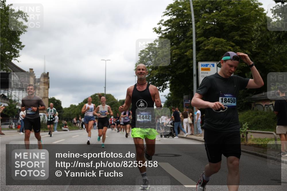29.06.2025 - hella hamburg halbmarathon Yannick Fuchs http://msf.ph/oto/8255458 29.06.2025 10:48:14 20KM 1410, 1422, 1442, 1549, 1815, 2432, 3103, 3310, 3898, 4299, 6260, 6356, 6374, 6581, 6994, 7129, 7478, 7973, 8223, 8285, 8394, 8798, 9012, 9032, 9060, 9380, 10040, 10266, 11009, 11430, 11789, 12213, 12362, 12489, 13147, 13794, 13803, 13869, 14026, 14239, 14818, 15113, 15156, 15169, 15524, 16092, 16574, 16623, 16750, 17740, 17765, 18308, 18450, 18759, 19067, 19177 meine-sportfotos.de