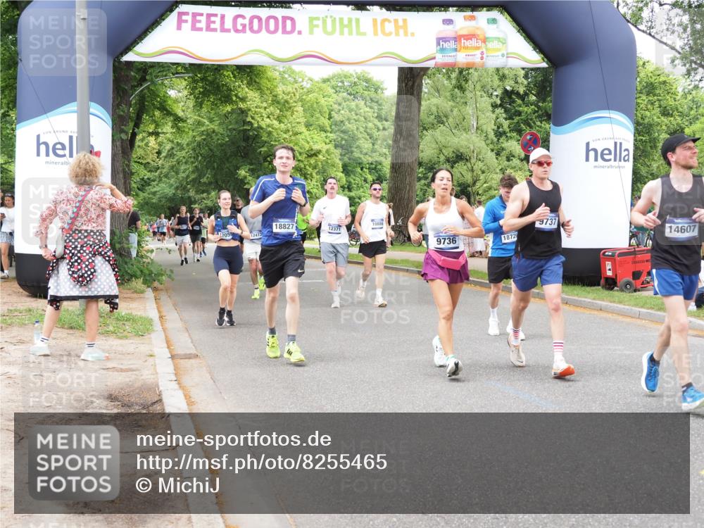 29.06.2025 - hella hamburg halbmarathon MichiJ http://msf.ph/oto/8255465 29.06.2025 10:52:34 Zwischen KM18-KM19 1034, 3112, 5464, 6590, 7826, 8405, 9736, 9737, 9994, 10736, 10886, 11027, 12371, 14022, 14607, 16355, 16847, 17707, 18726 meine-sportfotos.de