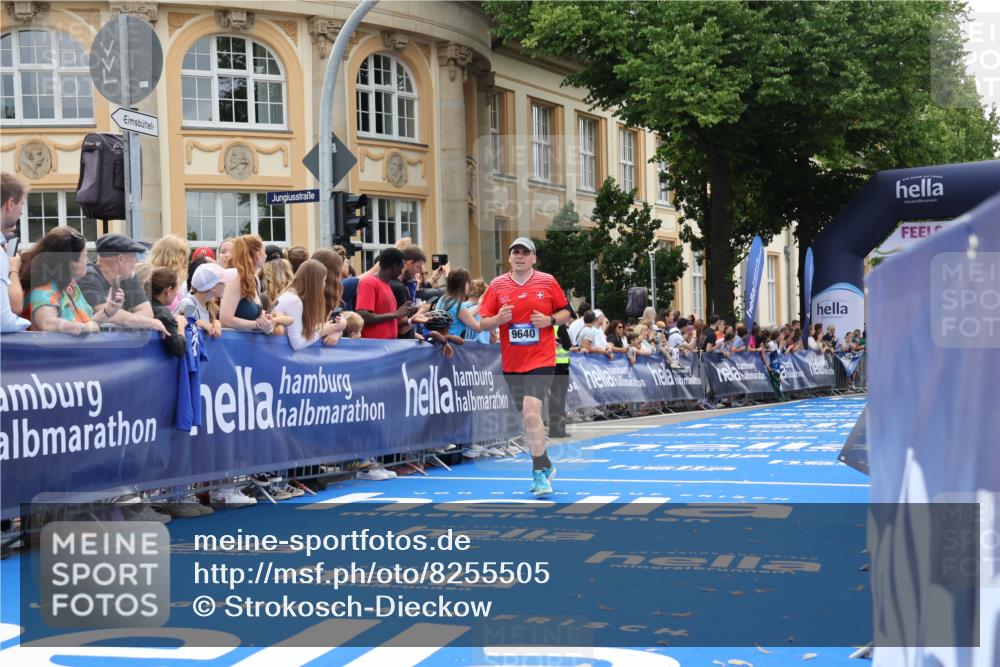 29.06.2025 - hella hamburg halbmarathon Strokosch-Dieckow http://msf.ph/oto/8255505 29.06.2025 10:41:41 Ziel 1512, 1763, 9640, 9885, 10415, 11765, 13714, 14346, 15535, 15935, 16084 meine-sportfotos.de
