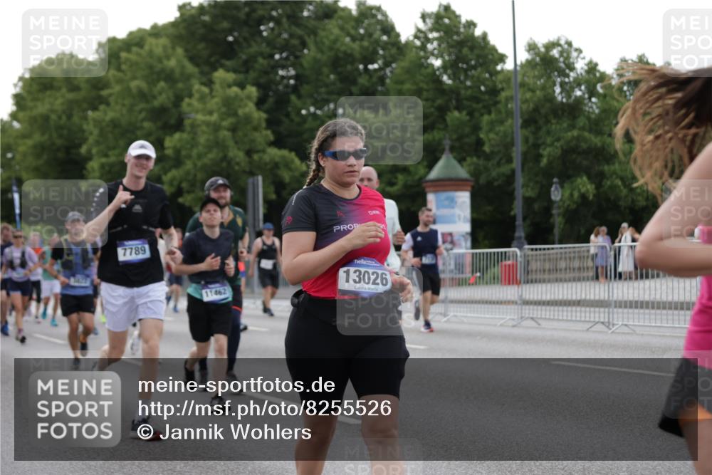 29.06.2025 - hella hamburg halbmarathon Jannik Wohlers http://msf.ph/oto/8255526 29.06.2025 10:31:41 Lombardsbrücke 1311, 1987, 2349, 2384, 2943, 3022, 3221, 3239, 3358, 3752, 3822, 4314, 4605, 4924, 5156, 5496, 5601, 5658, 5743, 6218, 6252, 6718, 6727, 7135, 7239, 7295, 7344, 7535, 7570, 7695, 7789, 7816, 7898, 8538, 10248, 10924, 11168, 11462, 12136, 12319, 12663, 12755, 12936, 13026, 13959, 13960, 14029, 14105, 14191, 14536, 14599, 15471, 16200, 17118, 17342, 17958, 18283, 18369, 18428, 18838, 18931 meine-sportfotos.de