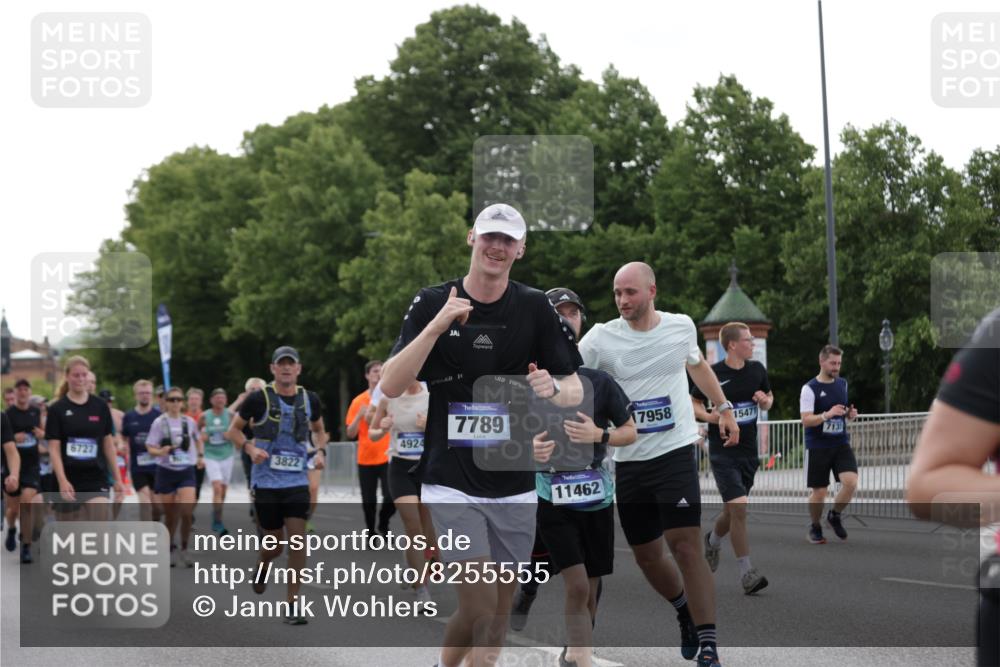 29.06.2025 - hella hamburg halbmarathon Jannik Wohlers http://msf.ph/oto/8255555 29.06.2025 10:31:42 Lombardsbrücke 1311, 1987, 2349, 2384, 2943, 3022, 3221, 3239, 3358, 3752, 3822, 4314, 4605, 4924, 5156, 5496, 5601, 5658, 5743, 6218, 6252, 6718, 6727, 7135, 7239, 7295, 7344, 7535, 7570, 7695, 7789, 7816, 8175, 8538, 10248, 10924, 11168, 11462, 12136, 12319, 12663, 12755, 12936, 13026, 13959, 13960, 14029, 14105, 14191, 14536, 14599, 15471, 16200, 17118, 17342, 17958, 18283, 18369, 18838, 18931 meine-sportfotos.de