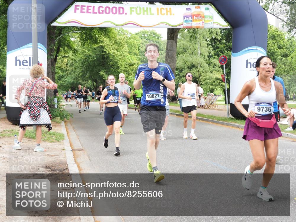 29.06.2025 - hella hamburg halbmarathon MichiJ http://msf.ph/oto/8255606 29.06.2025 10:52:36 Zwischen KM18-KM19 6590, 7826, 8405, 9736, 9737, 9994, 10736, 10886, 12371, 12473, 14607, 17059, 17707, 18726, 18827 meine-sportfotos.de