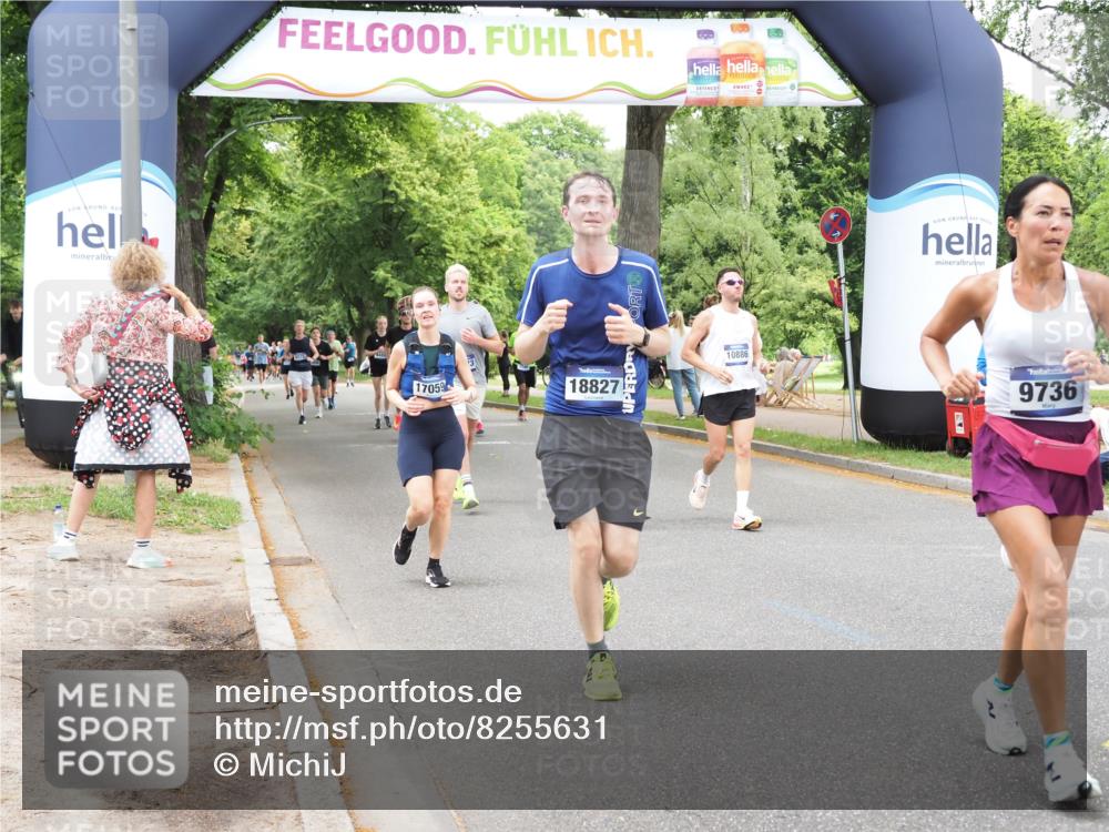 29.06.2025 - hella hamburg halbmarathon MichiJ http://msf.ph/oto/8255631 29.06.2025 10:52:36 Zwischen KM18-KM19 6590, 7826, 8405, 9736, 9737, 9994, 10736, 10886, 12371, 12473, 14607, 17059, 17707, 18726, 18827 meine-sportfotos.de