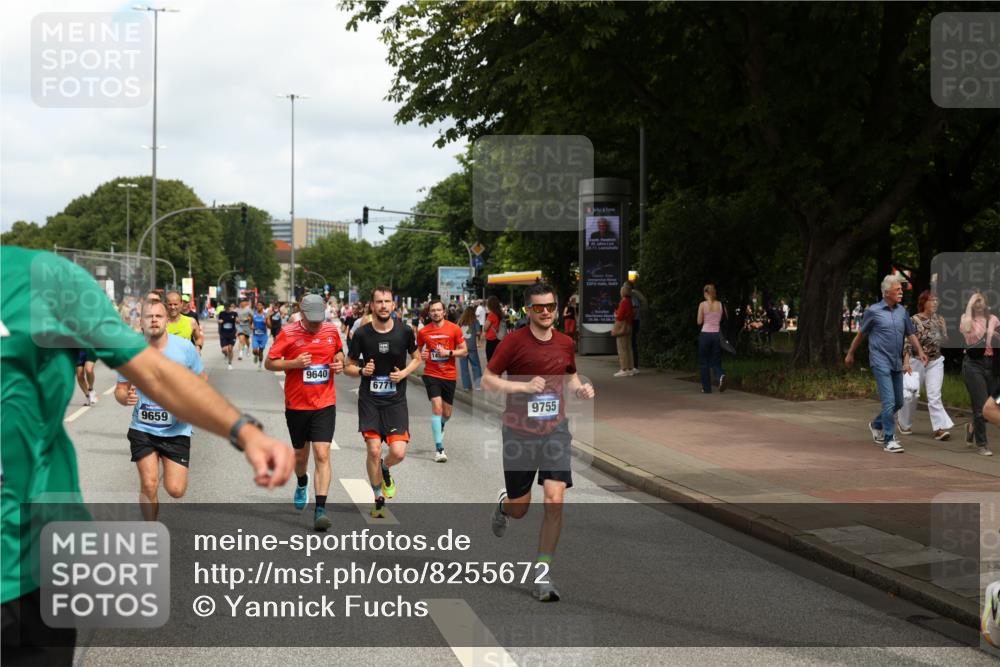 29.06.2025 - hella hamburg halbmarathon Yannick Fuchs http://msf.ph/oto/8255672 29.06.2025 10:35:47 20KM 1136, 1631, 2579, 2797, 3618, 4205, 4303, 4380, 4871, 4893, 5387, 5709, 6550, 6771, 6901, 7378, 7432, 7774, 7796, 8122, 8358, 9358, 9547, 9640, 9659, 9711, 9755, 9885, 10375, 10783, 11062, 11765, 11922, 12292, 12385, 12434, 12895, 13268, 13457, 14555, 14661, 15247, 15351, 16816, 17032, 17100, 17720, 17834, 18045, 18049, 18412, 18442, 18573, 18802 meine-sportfotos.de