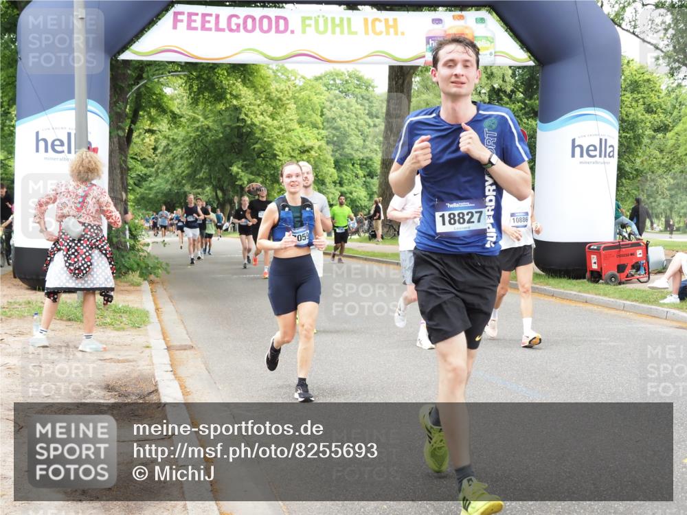 29.06.2025 - hella hamburg halbmarathon MichiJ http://msf.ph/oto/8255693 29.06.2025 10:52:36 Zwischen KM18-KM19 6590, 7826, 8405, 9736, 9737, 9994, 10736, 10886, 12371, 12473, 14607, 17059, 17707, 18726, 18827 meine-sportfotos.de