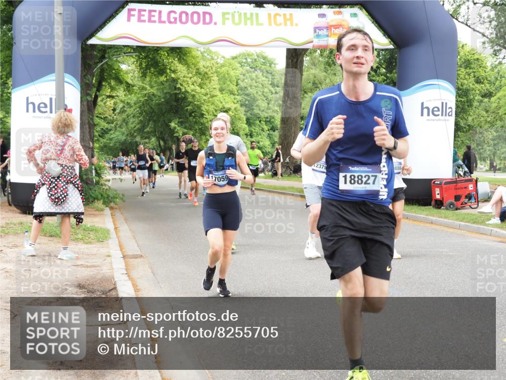 29.06.2025 - hella hamburg halbmarathon MichiJ http://msf.ph/oto/8255705 29.06.2025 10:52:36 Zwischen KM18-KM19 6590, 7826, 8405, 9736, 9737, 9994, 10736, 10886, 12371, 12473, 14607, 17059, 17707, 18726, 18827 meine-sportfotos.de