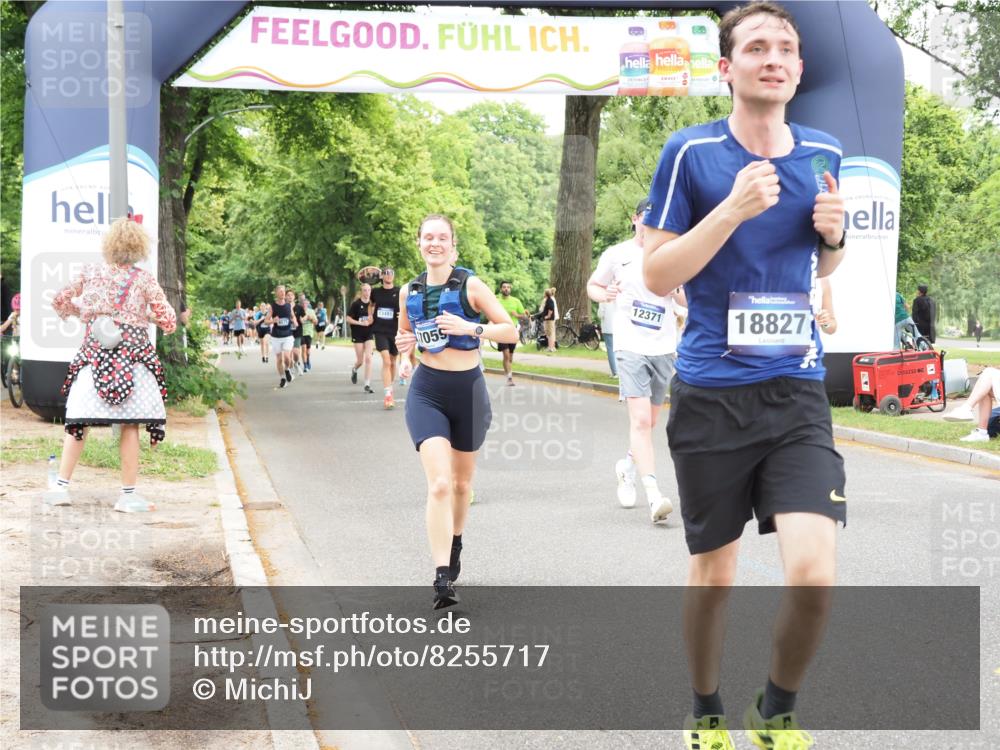 29.06.2025 - hella hamburg halbmarathon MichiJ http://msf.ph/oto/8255717 29.06.2025 10:52:37 Zwischen KM18-KM19 7826, 9736, 9737, 10736, 10886, 12371, 12473, 14607, 17059, 17707, 18726, 18827 meine-sportfotos.de