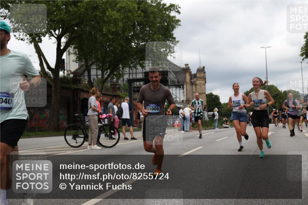 29.06.2025 - hella hamburg halbmarathon Yannick Fuchs http://msf.ph/oto/8255724 29.06.2025 10:48:15 20KM 1410, 1422, 1442, 1549, 1815, 2432, 3103, 3310, 3898, 4299, 6260, 6356, 6374, 6581, 6994, 7129, 7478, 7973, 8223, 8394, 8772, 8798, 9012, 9032, 9060, 9380, 10040, 10266, 11009, 11430, 11789, 12213, 12362, 12489, 13147, 13803, 13869, 14026, 14239, 14818, 15113, 15156, 15169, 15524, 16092, 16574, 16623, 16750, 17740, 17765, 18308, 18450, 18759, 19067, 19177 meine-sportfotos.de