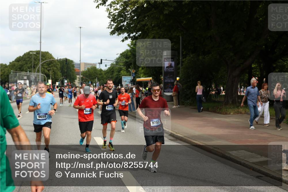 29.06.2025 - hella hamburg halbmarathon Yannick Fuchs http://msf.ph/oto/8255744 29.06.2025 10:35:47 20KM 1136, 1631, 2579, 2797, 3618, 4205, 4303, 4380, 4871, 4893, 5387, 5709, 6550, 6771, 6901, 7378, 7432, 7774, 7796, 8122, 8358, 9358, 9547, 9640, 9659, 9711, 9755, 9885, 10375, 10783, 11062, 11765, 11922, 12292, 12385, 12434, 12895, 13268, 13457, 14555, 14661, 15247, 15351, 16816, 17032, 17100, 17720, 17834, 18045, 18049, 18412, 18442, 18573, 18802 meine-sportfotos.de