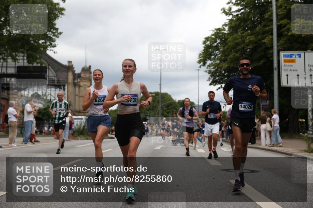 29.06.2025 - hella hamburg halbmarathon Yannick Fuchs http://msf.ph/oto/8255860 29.06.2025 10:48:16 20KM 1410, 1442, 1549, 1815, 2432, 3103, 3310, 3898, 4299, 6260, 6356, 6374, 6581, 6723, 6994, 7129, 7478, 7973, 8223, 8394, 8772, 8798, 9012, 9032, 9060, 9227, 10040, 10266, 11009, 11430, 11789, 12213, 12362, 12489, 13147, 13803, 13869, 14026, 14239, 14818, 15113, 15156, 15169, 15524, 16092, 16574, 16623, 16750, 17740, 17765, 18308, 18450, 18759, 19067, 19177 meine-sportfotos.de