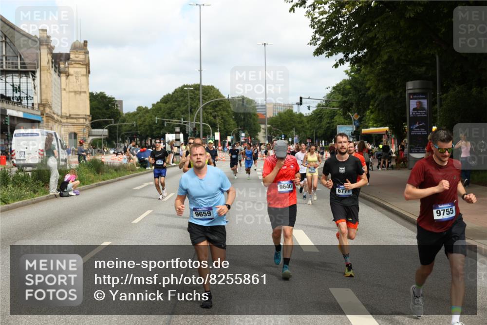 29.06.2025 - hella hamburg halbmarathon Yannick Fuchs http://msf.ph/oto/8255861 29.06.2025 10:35:48 20KM 1136, 1631, 2579, 2797, 3618, 4205, 4303, 4380, 4871, 4893, 5387, 5709, 6550, 6771, 6901, 7378, 7432, 7774, 7796, 8122, 8358, 9358, 9547, 9640, 9659, 9711, 9755, 9885, 10375, 10783, 11062, 11765, 11922, 12292, 12385, 12434, 12895, 13268, 13457, 14555, 14661, 15247, 15351, 16816, 17032, 17100, 17720, 17834, 18045, 18049, 18412, 18442, 18491, 18573, 18802 meine-sportfotos.de