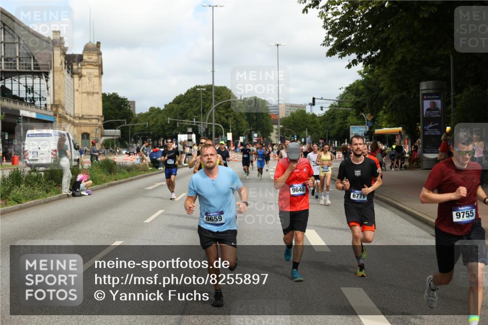 29.06.2025 - hella hamburg halbmarathon Yannick Fuchs http://msf.ph/oto/8255897 29.06.2025 10:35:48 20KM 1136, 1631, 2579, 2797, 3618, 4205, 4303, 4380, 4871, 4893, 5387, 5709, 6550, 6771, 6901, 7378, 7432, 7774, 7796, 8122, 8358, 9358, 9547, 9640, 9659, 9711, 9755, 9885, 10375, 10783, 11062, 11765, 11922, 12292, 12385, 12434, 12895, 13268, 13457, 14555, 14661, 15247, 15351, 16816, 17032, 17100, 17720, 17834, 18045, 18049, 18412, 18442, 18491, 18573, 18802 meine-sportfotos.de