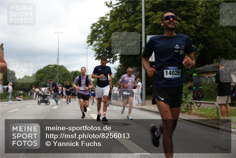 29.06.2025 - hella hamburg halbmarathon Yannick Fuchs http://msf.ph/oto/8256013 29.06.2025 10:48:16 20KM 1410, 1442, 1549, 1815, 2432, 3103, 3310, 3898, 4299, 6260, 6356, 6374, 6581, 6723, 6994, 7129, 7478, 7973, 8223, 8394, 8772, 8798, 9012, 9032, 9060, 9227, 10040, 10266, 11009, 11430, 11789, 12213, 12362, 12489, 13147, 13803, 13869, 14026, 14239, 14818, 15113, 15156, 15169, 15524, 16092, 16574, 16623, 16750, 17740, 17765, 18308, 18450, 18759, 19067, 19177 meine-sportfotos.de