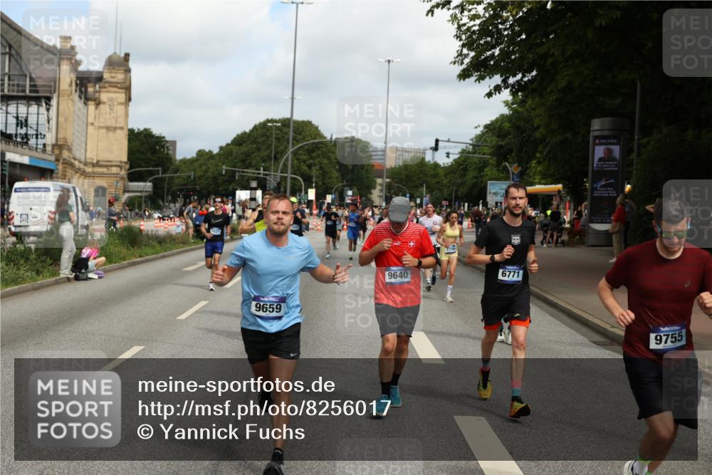 29.06.2025 - hella hamburg halbmarathon Yannick Fuchs http://msf.ph/oto/8256017 29.06.2025 10:35:48 20KM 1136, 1631, 2579, 2797, 3618, 4205, 4303, 4380, 4871, 4893, 5387, 5709, 6550, 6771, 6901, 7378, 7432, 7774, 7796, 8122, 8358, 9358, 9547, 9640, 9659, 9711, 9755, 9885, 10375, 10783, 11062, 11765, 11922, 12292, 12385, 12434, 12895, 13268, 13457, 14555, 14661, 15247, 15351, 16816, 17032, 17100, 17720, 17834, 18045, 18049, 18412, 18442, 18491, 18573, 18802 meine-sportfotos.de