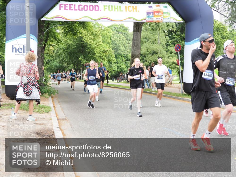 29.06.2025 - hella hamburg halbmarathon MichiJ http://msf.ph/oto/8256065 29.06.2025 10:52:41 Zwischen KM18-KM19 3578, 3746, 4488, 9165, 9736, 9737, 10781, 10886, 10998, 12371, 12473, 13481, 17059, 18827 meine-sportfotos.de
