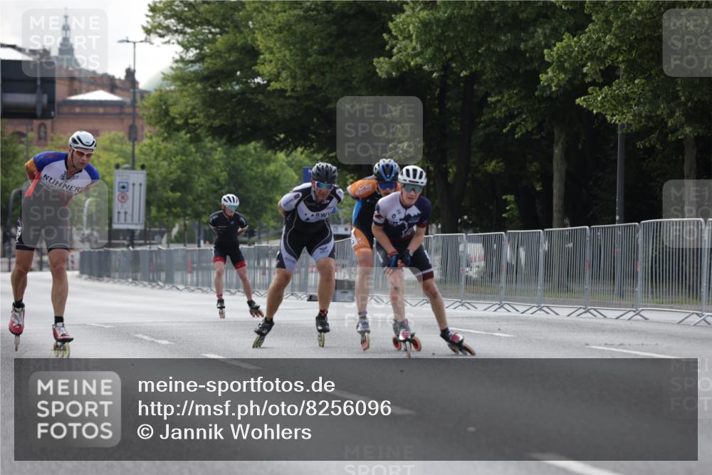 29.06.2025 - hella hamburg halbmarathon Jannik Wohlers http://msf.ph/oto/8256096 29.06.2025 08:49:00 Lombardsbrücke  meine-sportfotos.de