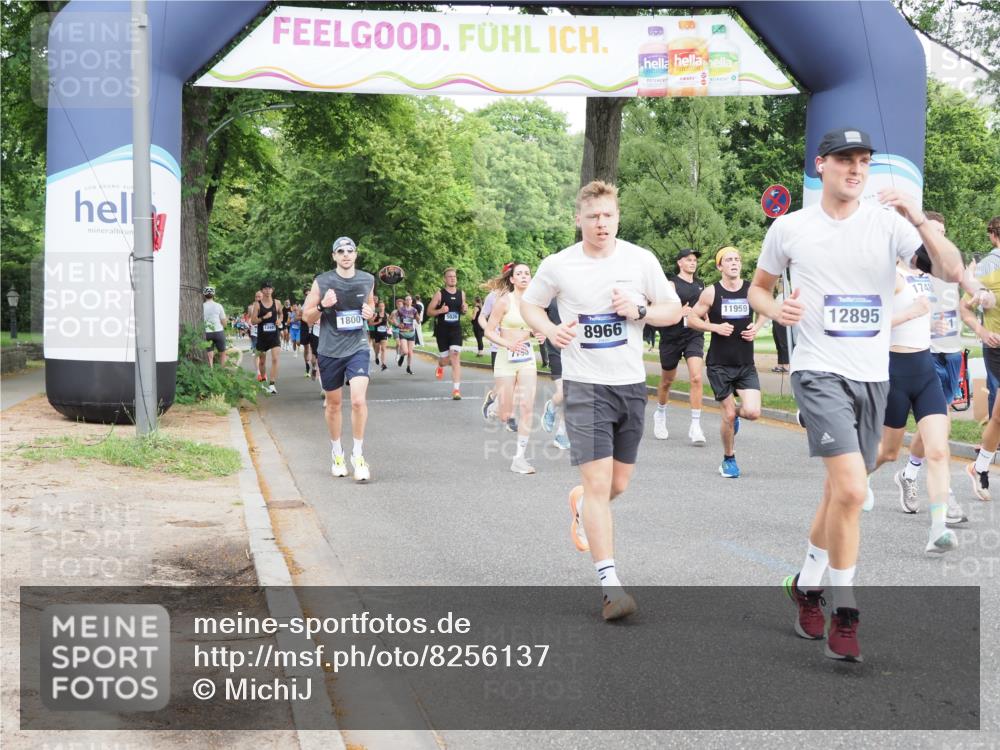 29.06.2025 - hella hamburg halbmarathon MichiJ http://msf.ph/oto/8256137 29.06.2025 10:29:25 Zwischen KM18-KM19 1677, 1800, 1912, 4303, 6152, 6429, 6771, 7774, 8122, 8966, 9540, 9711, 10783, 12292, 12895, 13457, 13667, 14899, 16201, 16347, 16580, 17486, 17971, 18412, 18802 meine-sportfotos.de