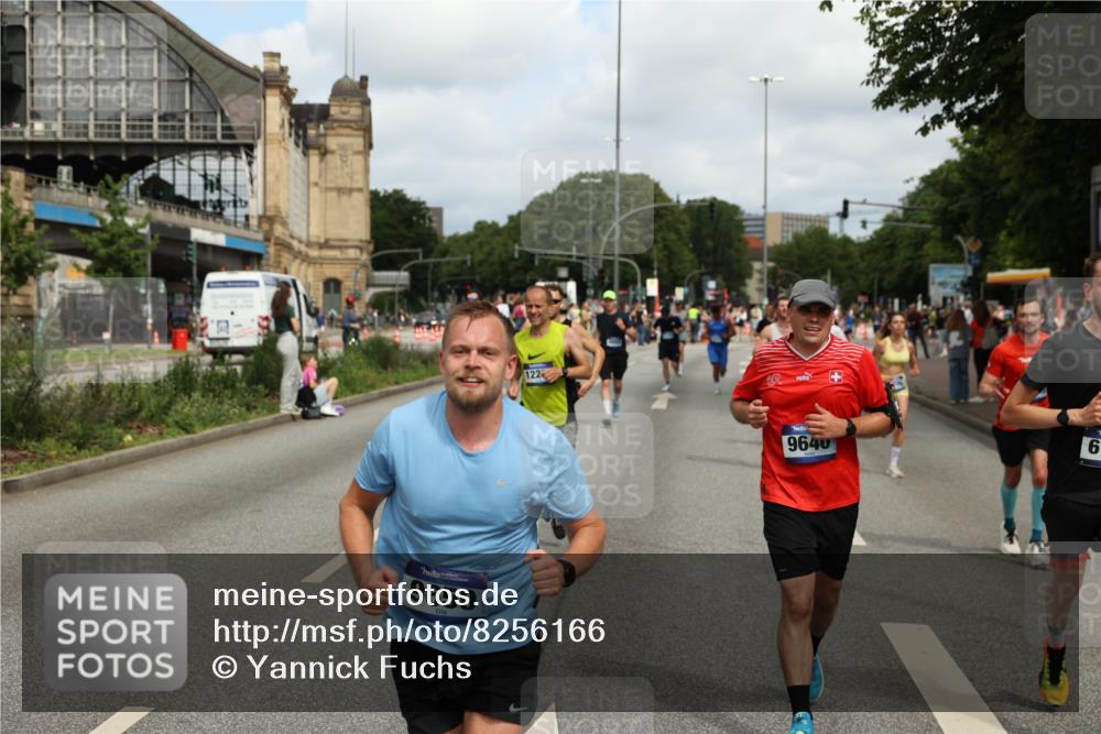 29.06.2025 - hella hamburg halbmarathon Yannick Fuchs http://msf.ph/oto/8256166 29.06.2025 10:35:49 20KM 1136, 1631, 2579, 2797, 3618, 4205, 4303, 4380, 4871, 4893, 5387, 5709, 6550, 6771, 6901, 7378, 7432, 7774, 7796, 8358, 9358, 9547, 9640, 9659, 9711, 9755, 9885, 10375, 10783, 11062, 11765, 11922, 12292, 12385, 12434, 12895, 13268, 13457, 14555, 14661, 15247, 15351, 16816, 17032, 17100, 17720, 17834, 18045, 18049, 18412, 18442, 18491, 18573, 18802 meine-sportfotos.de