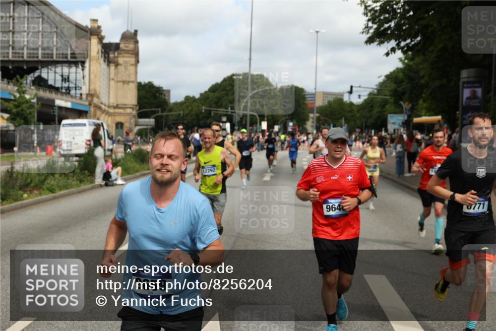 29.06.2025 - hella hamburg halbmarathon Yannick Fuchs http://msf.ph/oto/8256204 29.06.2025 10:35:49 20KM 1136, 1631, 2579, 2797, 3618, 4205, 4303, 4380, 4871, 4893, 5387, 5709, 6550, 6771, 6901, 7378, 7432, 7774, 7796, 8358, 9358, 9547, 9640, 9659, 9711, 9755, 9885, 10375, 10783, 11062, 11765, 11922, 12292, 12385, 12434, 12895, 13268, 13457, 14555, 14661, 15247, 15351, 16816, 17032, 17100, 17720, 17834, 18045, 18049, 18412, 18442, 18491, 18573, 18802 meine-sportfotos.de