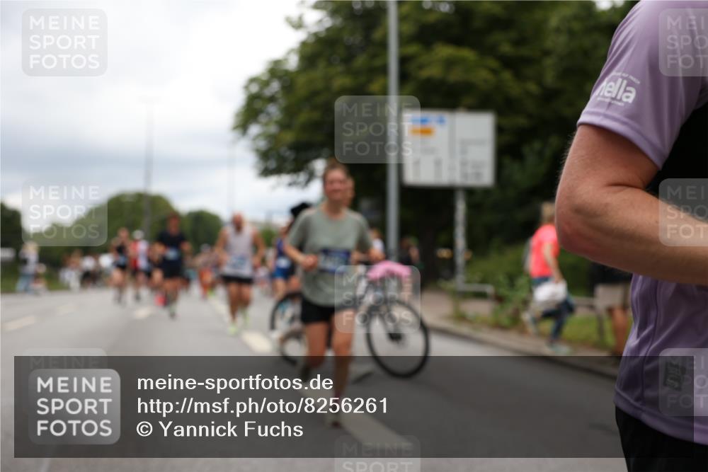 29.06.2025 - hella hamburg halbmarathon Yannick Fuchs http://msf.ph/oto/8256261 29.06.2025 10:48:20 20KM 1410, 1442, 1549, 1815, 2432, 3177, 3310, 3861, 3898, 4299, 6082, 6084, 6260, 6356, 6581, 6723, 6994, 7129, 7973, 8223, 8772, 8798, 9012, 9060, 9227, 10040, 10263, 10266, 11009, 11499, 11789, 12213, 12362, 12489, 13147, 13869, 14026, 14660, 14818, 15113, 15156, 15169, 15408, 15524, 16092, 16574, 16623, 16750, 17740, 17765, 18450, 18759, 19177 meine-sportfotos.de