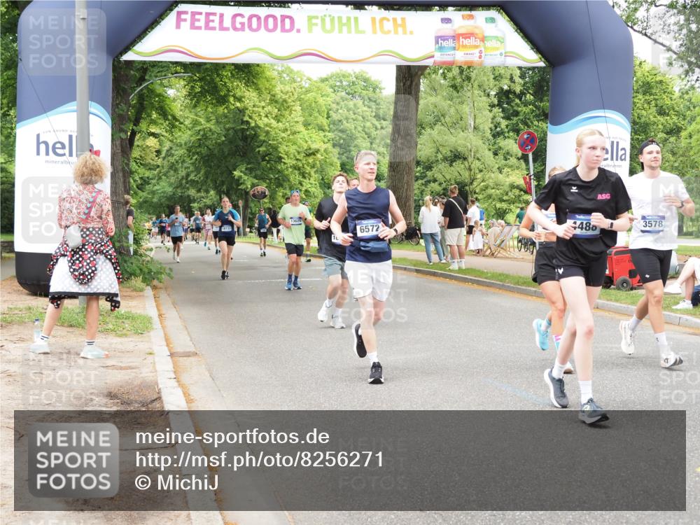29.06.2025 - hella hamburg halbmarathon MichiJ http://msf.ph/oto/8256271 29.06.2025 10:52:43 Zwischen KM18-KM19 3578, 3746, 4488, 6572, 9165, 10781, 10998, 12473, 13481, 17059, 18827 meine-sportfotos.de