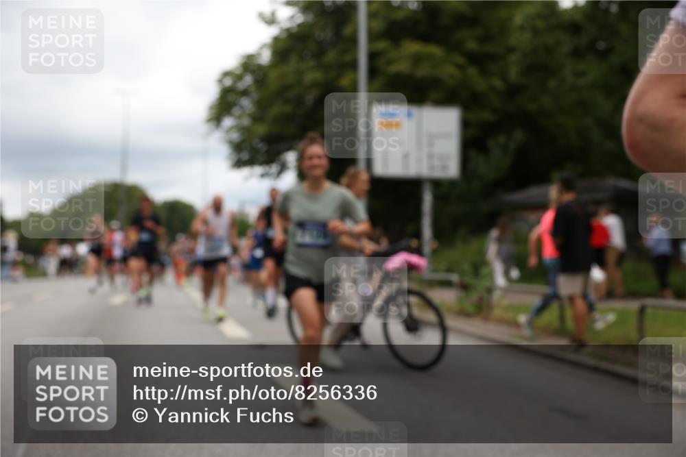 29.06.2025 - hella hamburg halbmarathon Yannick Fuchs http://msf.ph/oto/8256336 29.06.2025 10:48:20 20KM 1410, 1442, 1549, 1815, 2432, 3177, 3310, 3861, 3898, 4299, 6082, 6084, 6260, 6356, 6581, 6723, 6994, 7129, 7973, 8223, 8772, 8798, 9012, 9060, 9227, 10040, 10263, 10266, 11009, 11499, 11789, 12213, 12362, 12489, 13147, 13869, 14026, 14660, 14818, 15113, 15156, 15169, 15408, 15524, 16092, 16574, 16623, 16750, 17740, 17765, 18450, 18759, 19177 meine-sportfotos.de