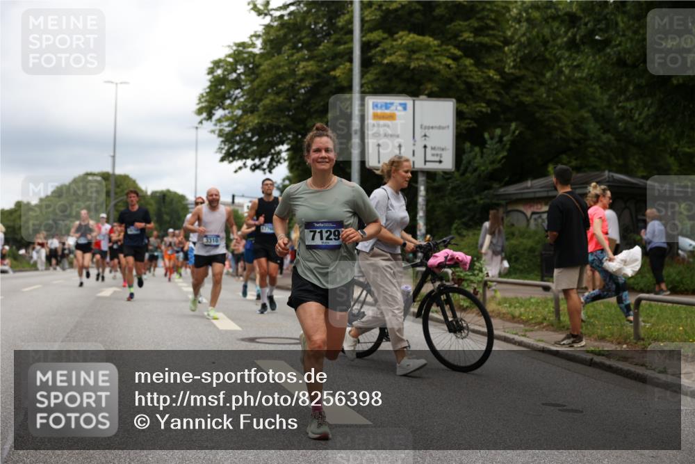 29.06.2025 - hella hamburg halbmarathon Yannick Fuchs http://msf.ph/oto/8256398 29.06.2025 10:48:20 20KM 1410, 1442, 1549, 1815, 2432, 3177, 3310, 3861, 3898, 4299, 6082, 6084, 6260, 6356, 6581, 6723, 6994, 7129, 7973, 8223, 8772, 8798, 9012, 9060, 9227, 10040, 10263, 10266, 11009, 11499, 11789, 12213, 12362, 12489, 13147, 13869, 14026, 14660, 14818, 15113, 15156, 15169, 15408, 15524, 16092, 16574, 16623, 16750, 17740, 17765, 18450, 18759, 19177 meine-sportfotos.de